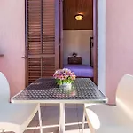 Stunning In * Πούλα