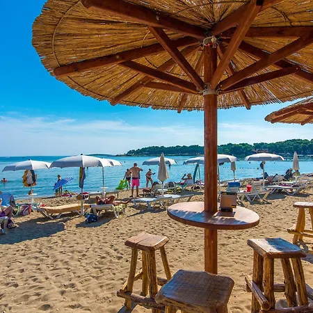Pet Friendly Home In Pula With Jacuzzi Holiday home *