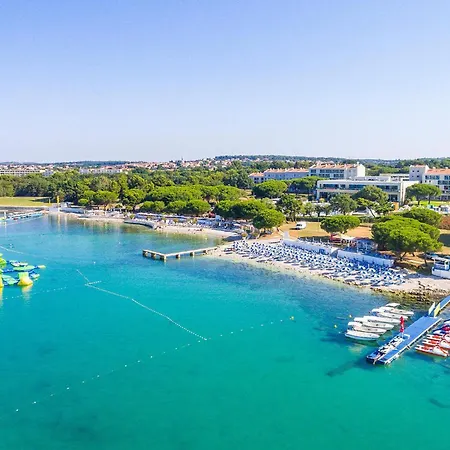 Pet Friendly Home In Pula With Jacuzzi *