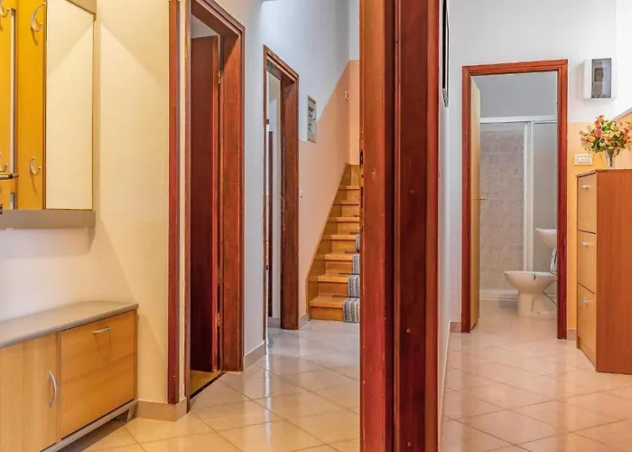 Stunning In 펜션 풀라