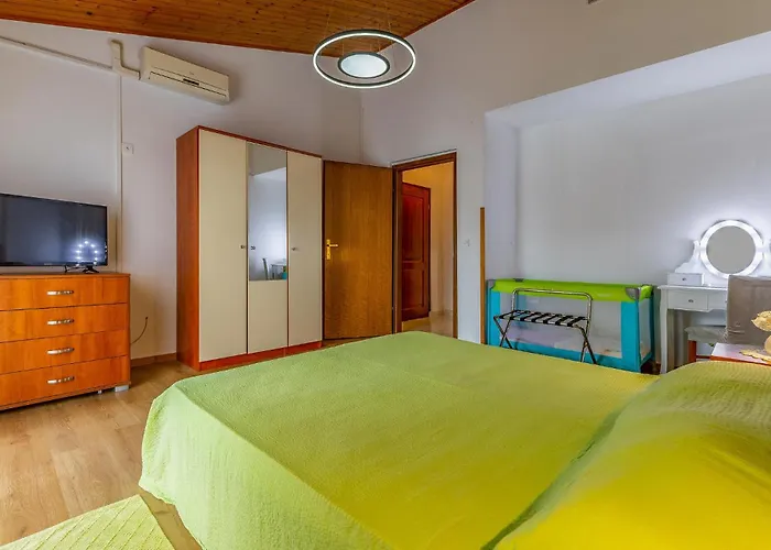 Stunning In Ferienhaus